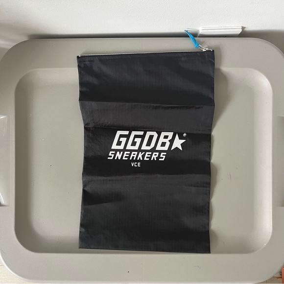 Golden Goose Men’s Superstar Black Ice Low-Top Suede. - Picture 8 of 8